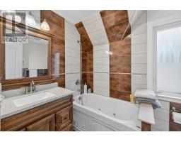 32 Green Lanes, Toronto, ON M8Z4V6 Photo 16