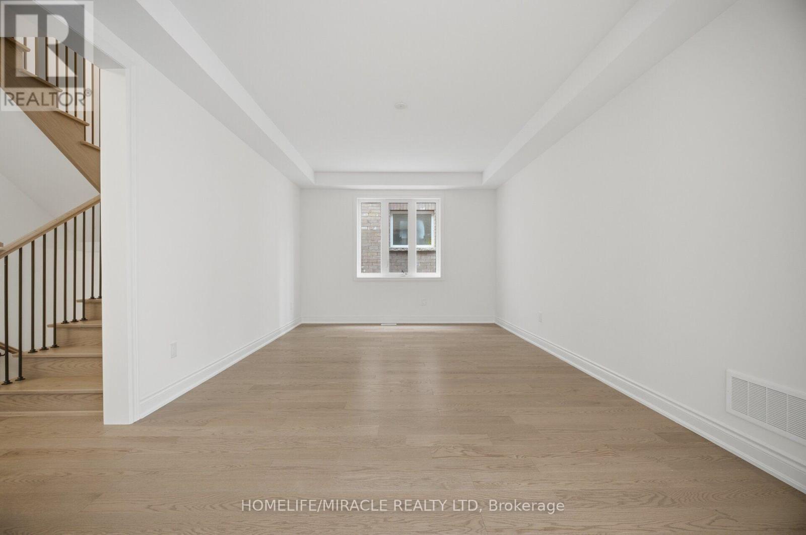 46 STRATFORD DRIVE - 5