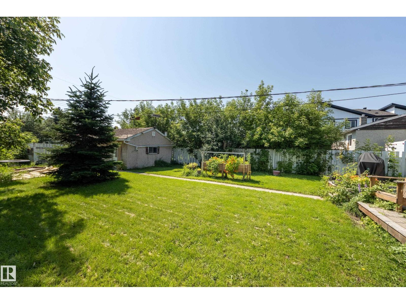 15925 106 Avenue NW - Photo 10