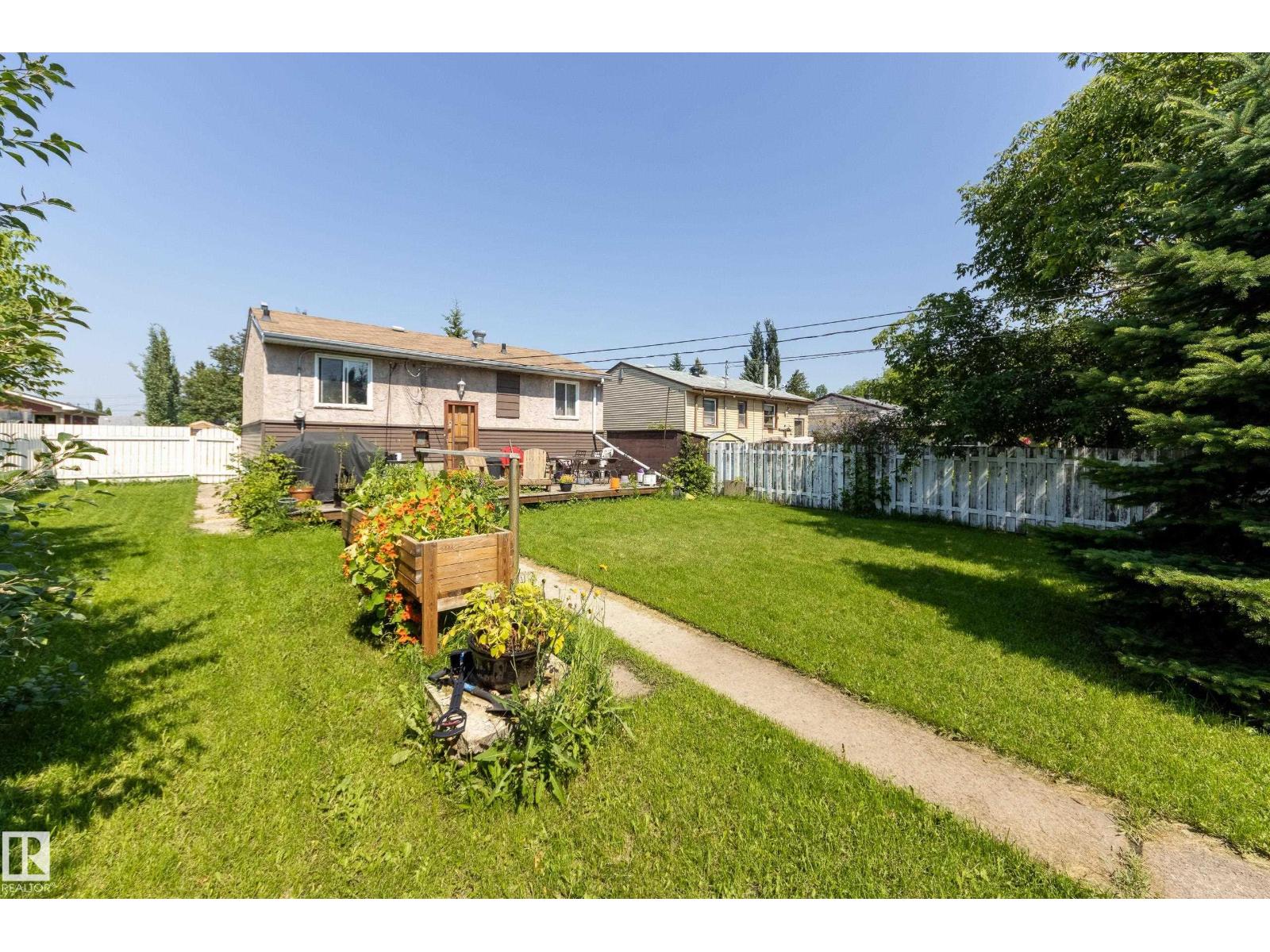 15925 106 Avenue NW - Photo 12