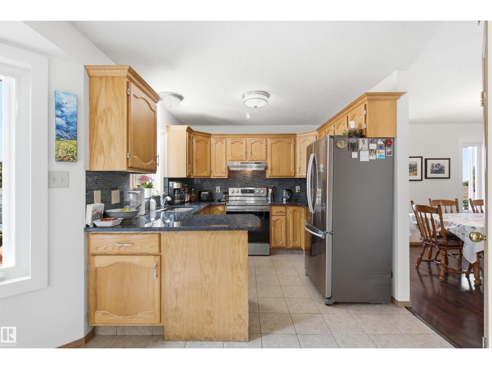 207 18 ST - 8
