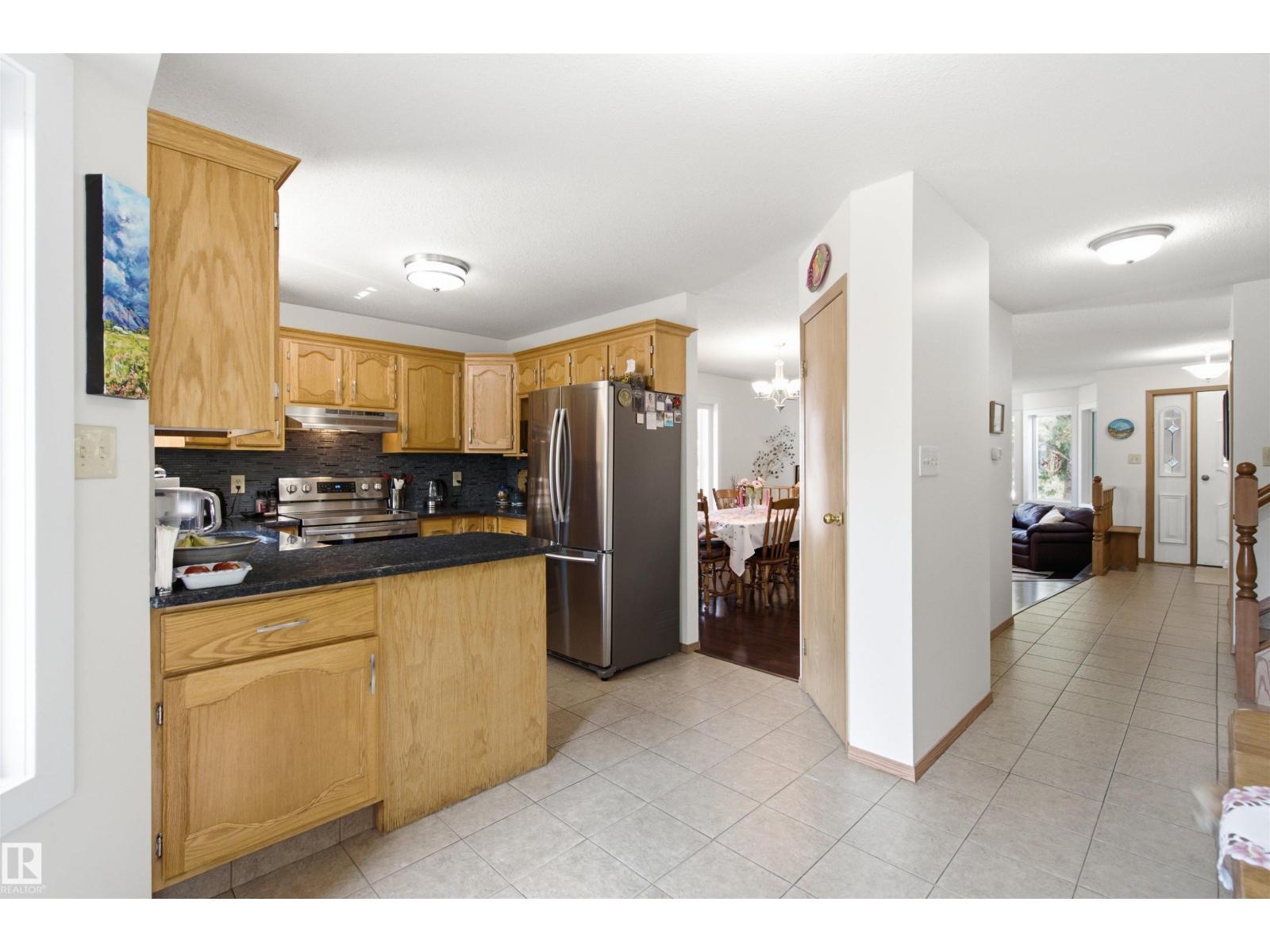 207 18 ST - Image 9
