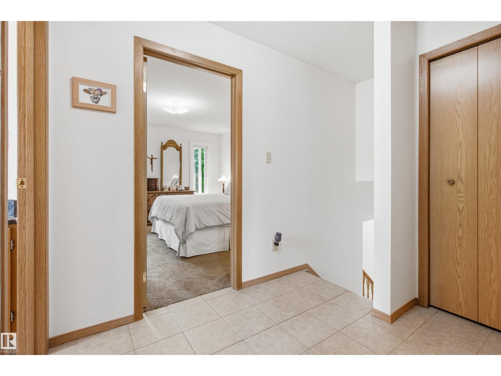 207 18 ST - 22