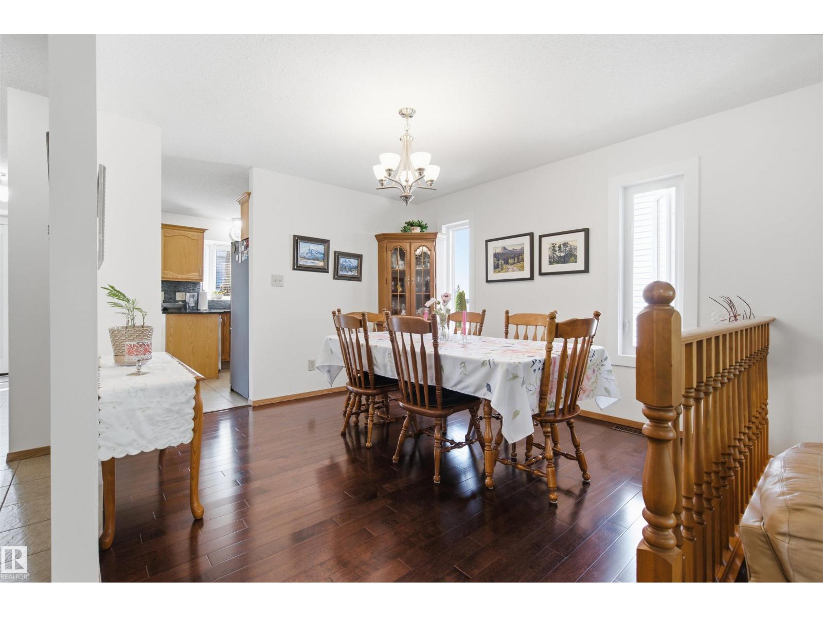 207 18 ST - Image 7