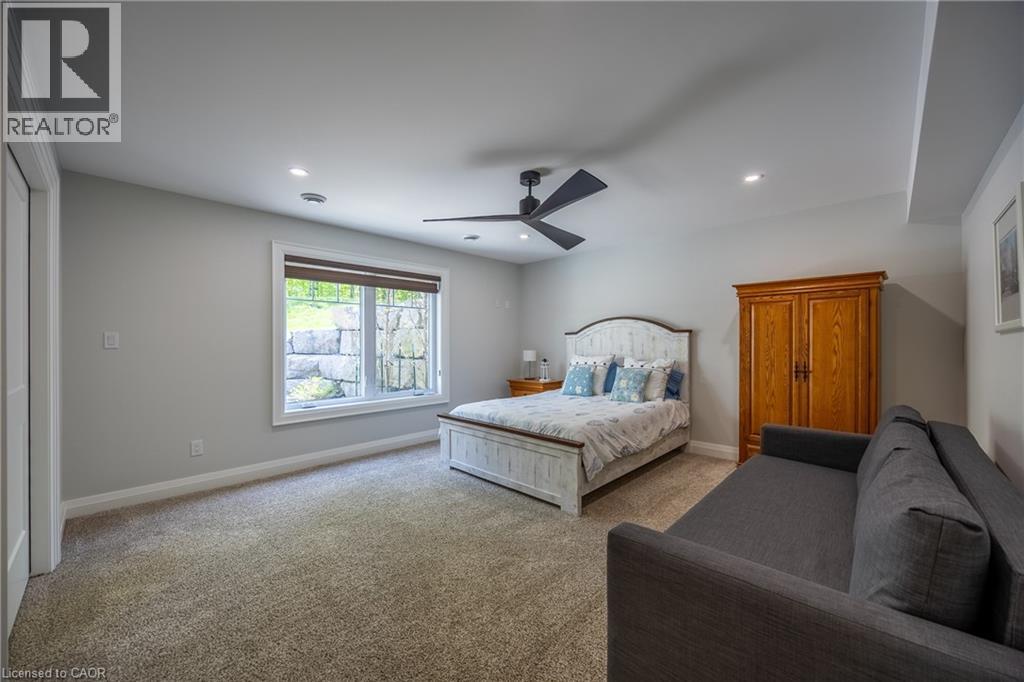 83 BEECHNUT Lane - Image 33