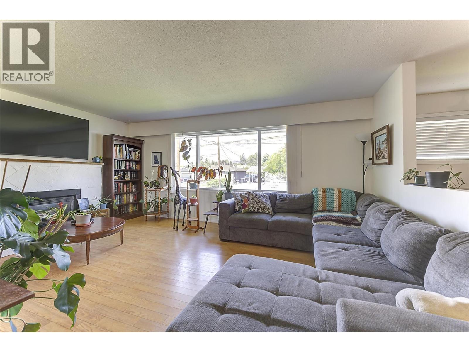  430 Perth Road, Kelowna