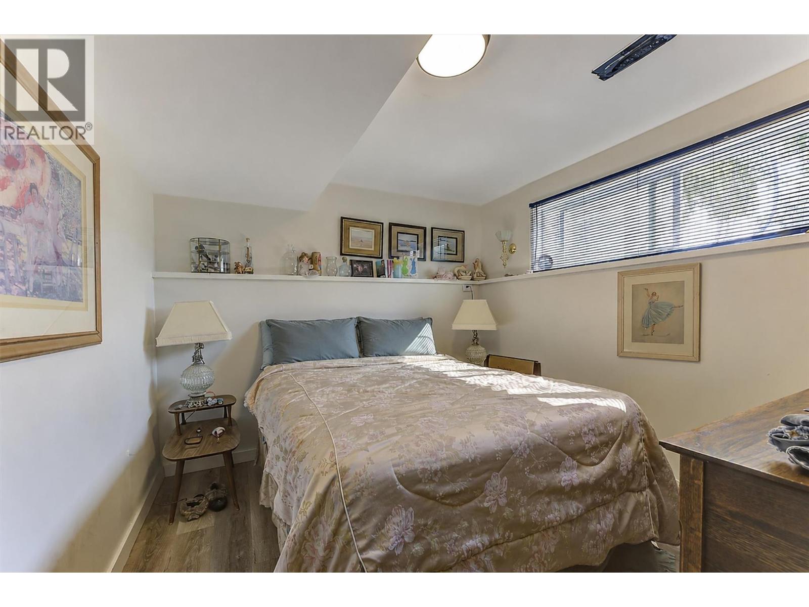 430 Perth Road - 23