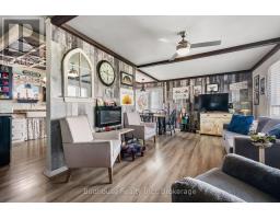Sunroom - 1499 Highway 7, Kawartha Lakes, ON K0M2M0 Photo 7