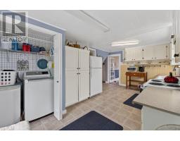 Bath (# pieces 1-6) - 21273 Trans Canada 1, Albany, PE C0A1A0 Photo 7