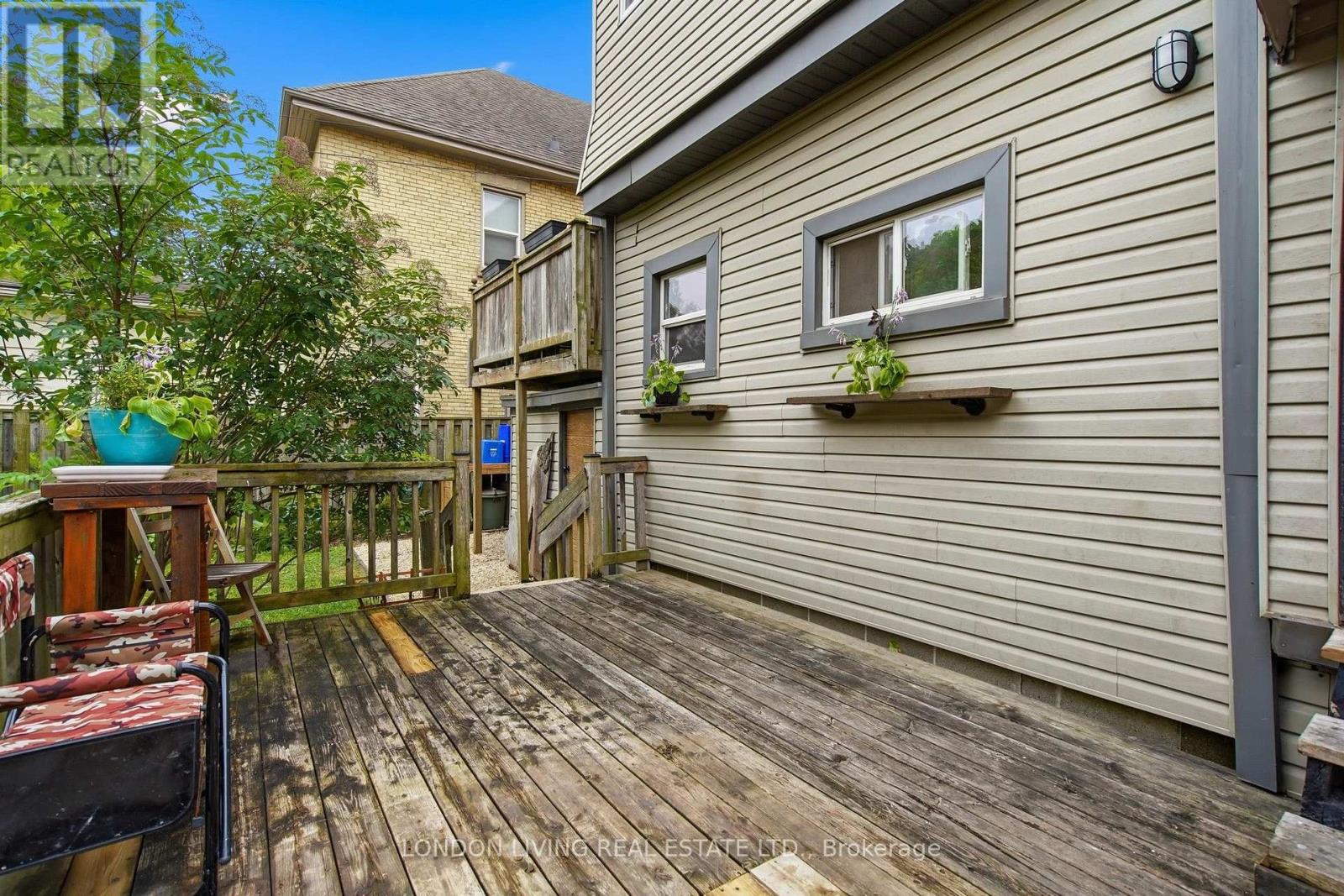 240 WORTLEY ROAD - Image 29