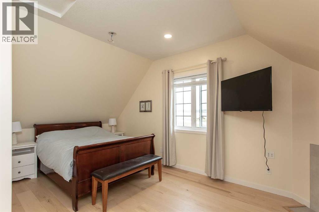 431 SUMMER Crescent - Photo 34