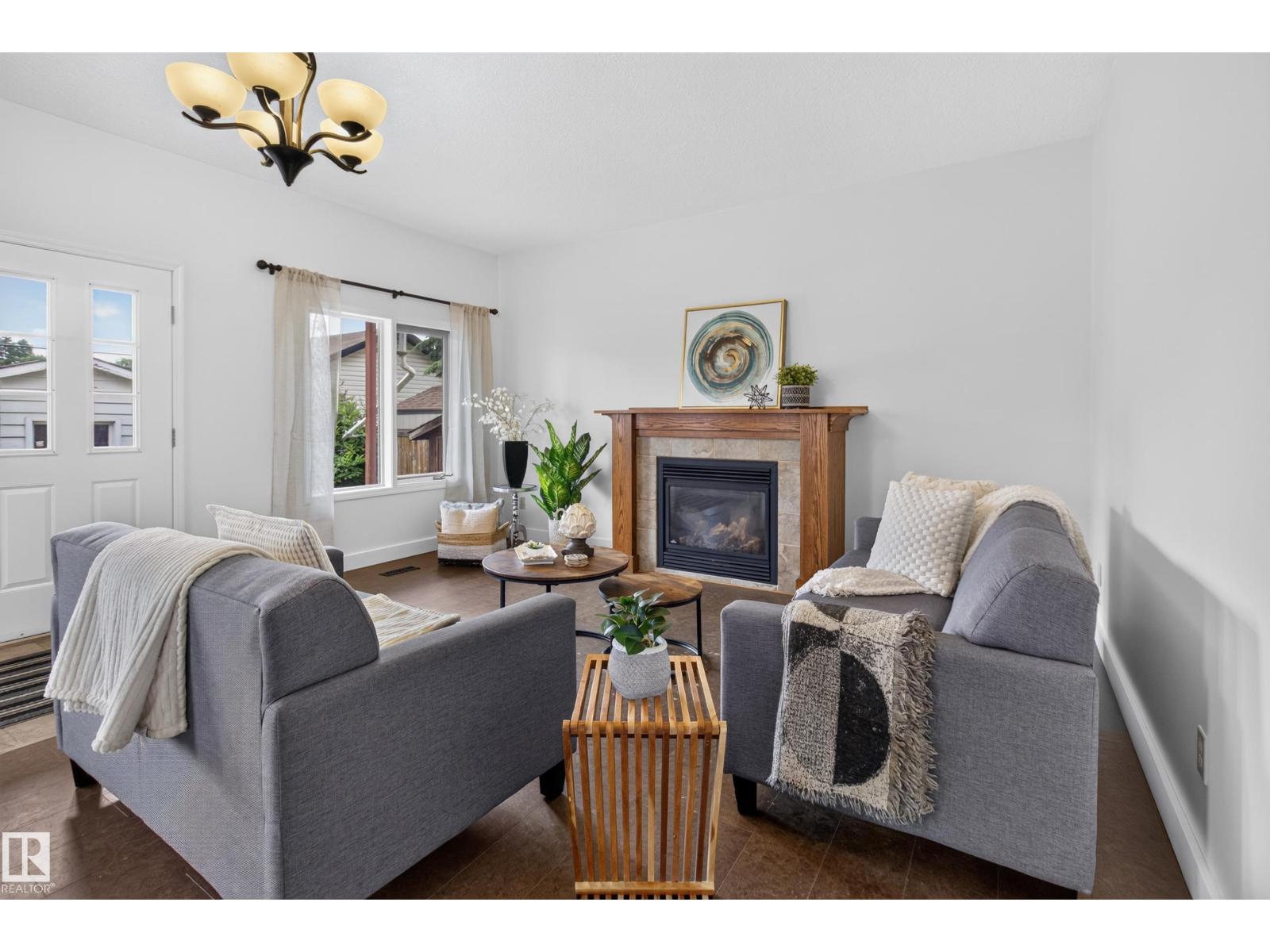 10640 79 ST NW - 14