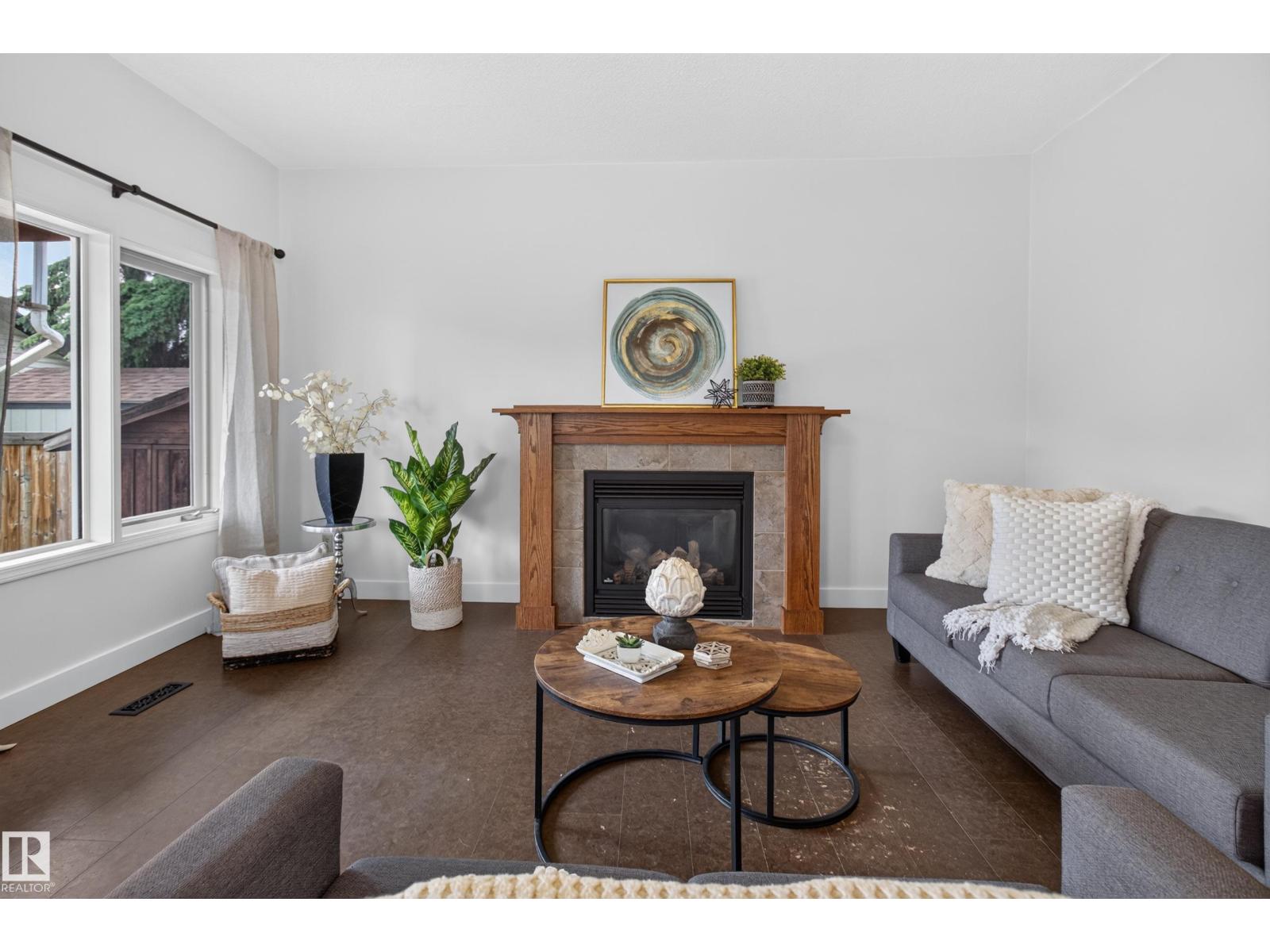 10640 79 ST NW - 19