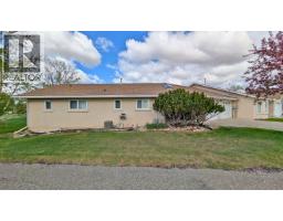 15 Chinook Crescent W, Claresholm, AB T0L0T0 Photo 26