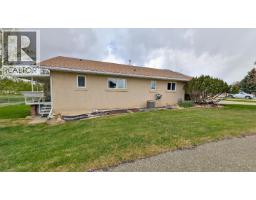 15 Chinook Crescent W, Claresholm, AB T0L0T0 Photo 27