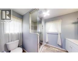 15 Chinook Crescent W, Claresholm, AB T0L0T0 Photo 12