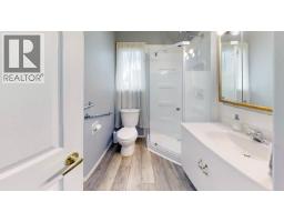 15 Chinook Crescent W, Claresholm, AB T0L0T0 Photo 17