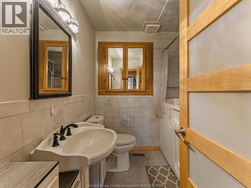 5564 BALDWIN AVENUE - 23