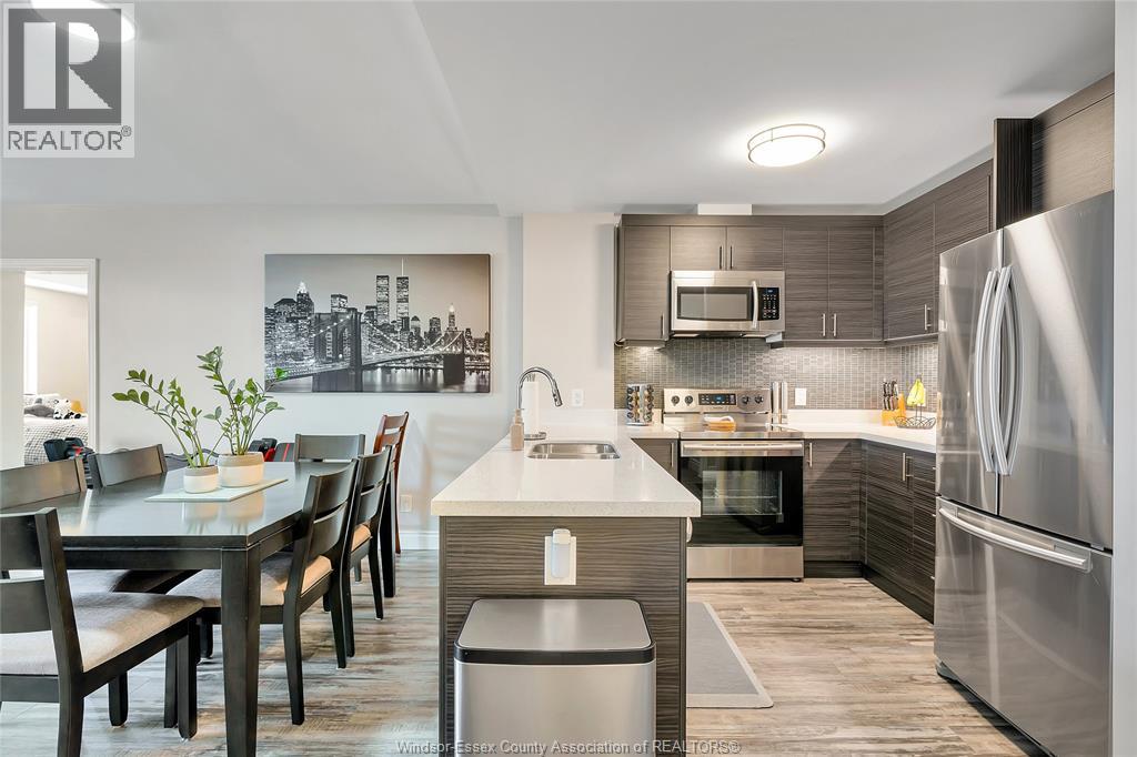 #705 1675 BANWELL ROAD - 11