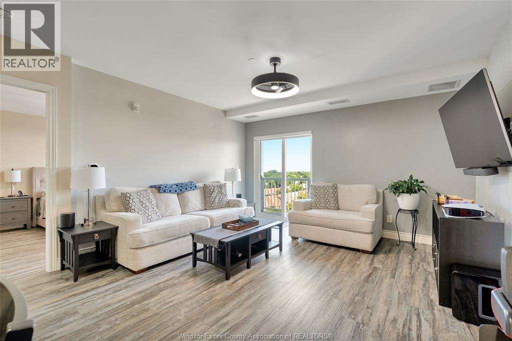 #705 1675 BANWELL ROAD - Image 4