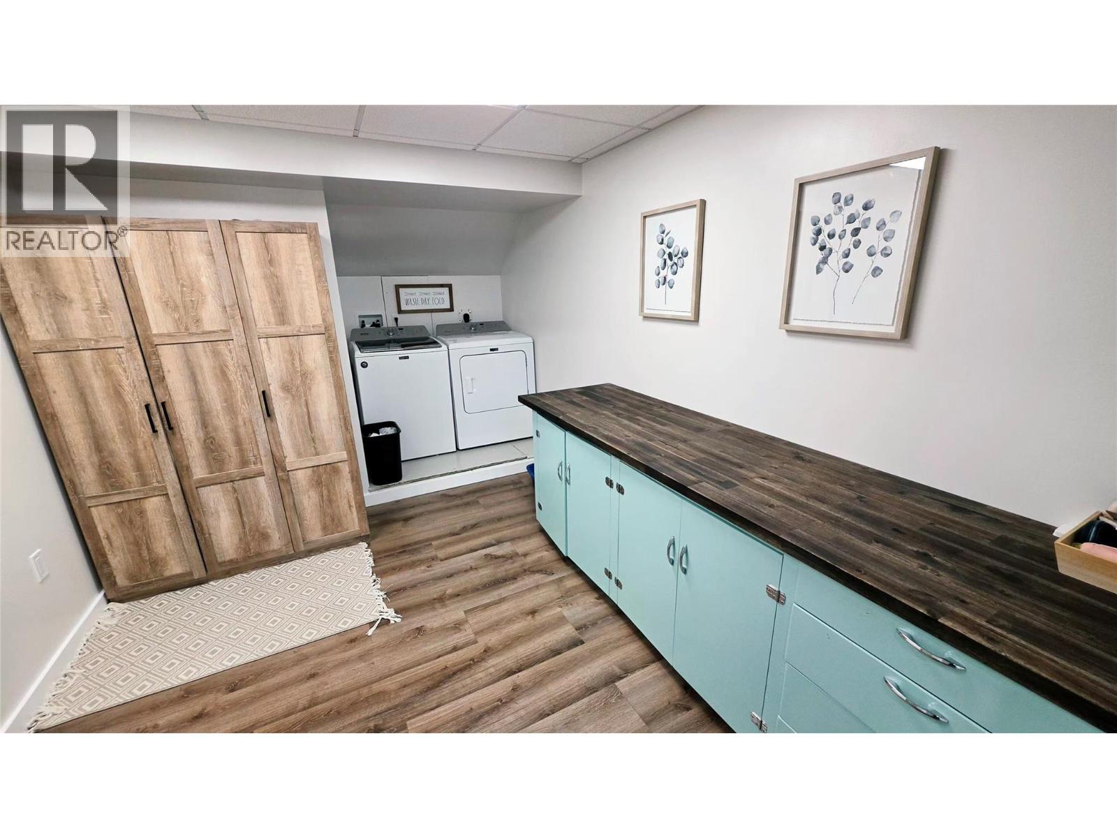 1405 108 Avenue - Image 24