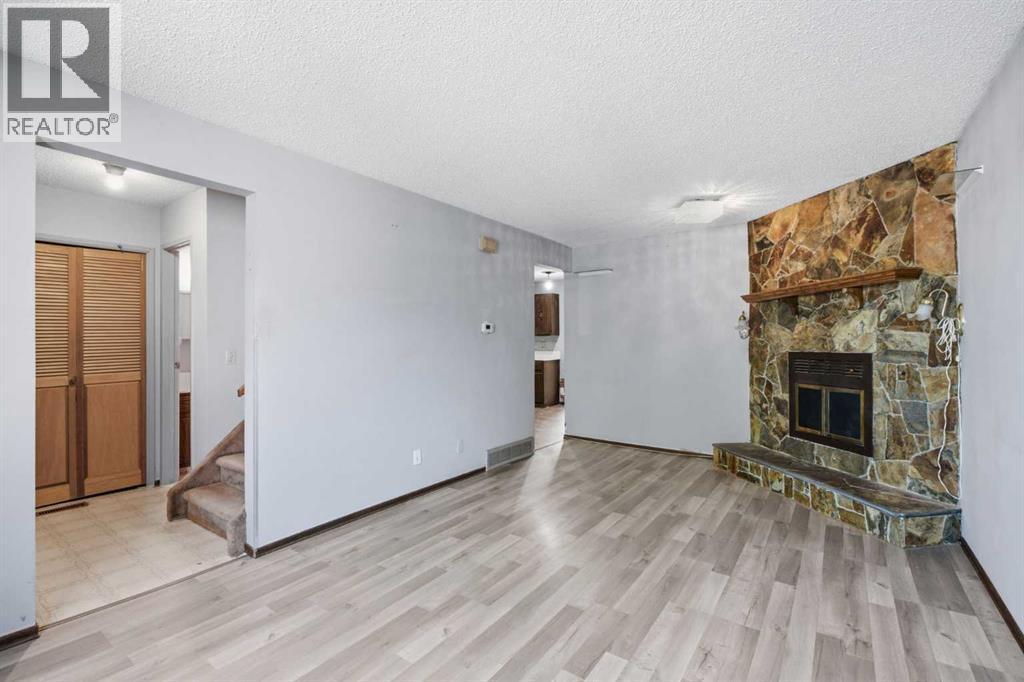 56 Pinecliff Close NE - 6