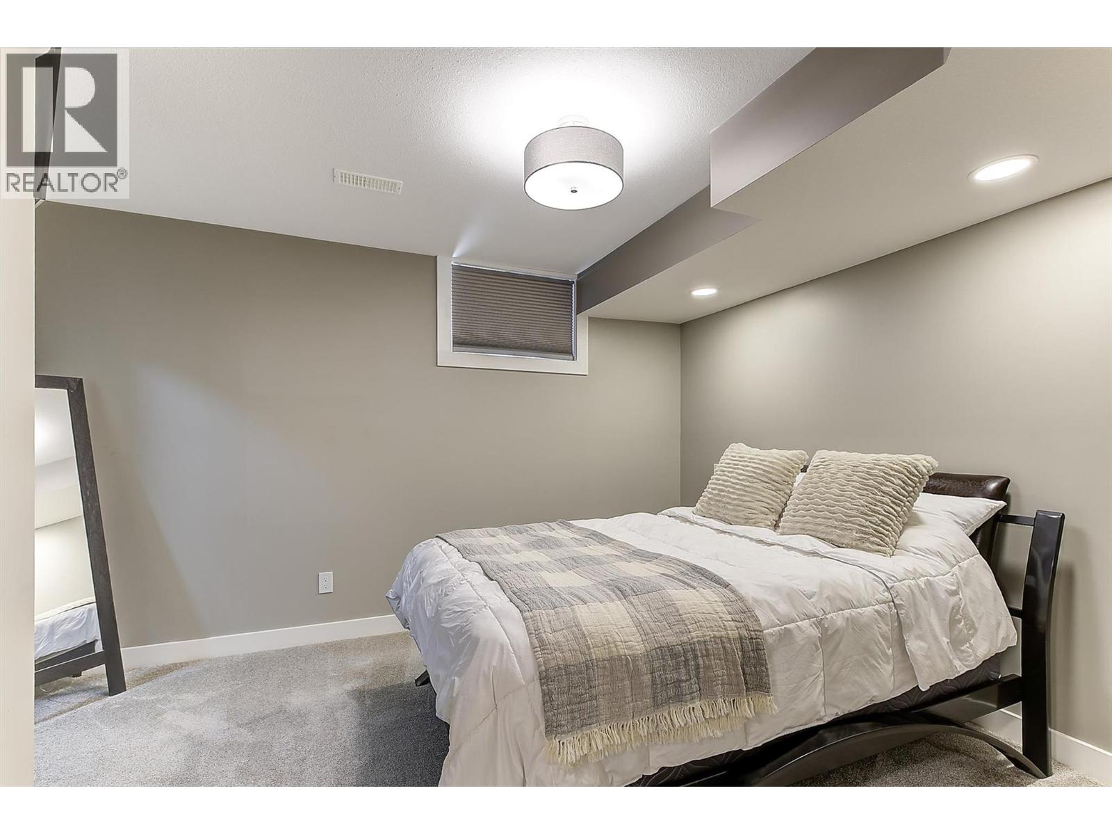  3077 Quail Crescent, Kelowna