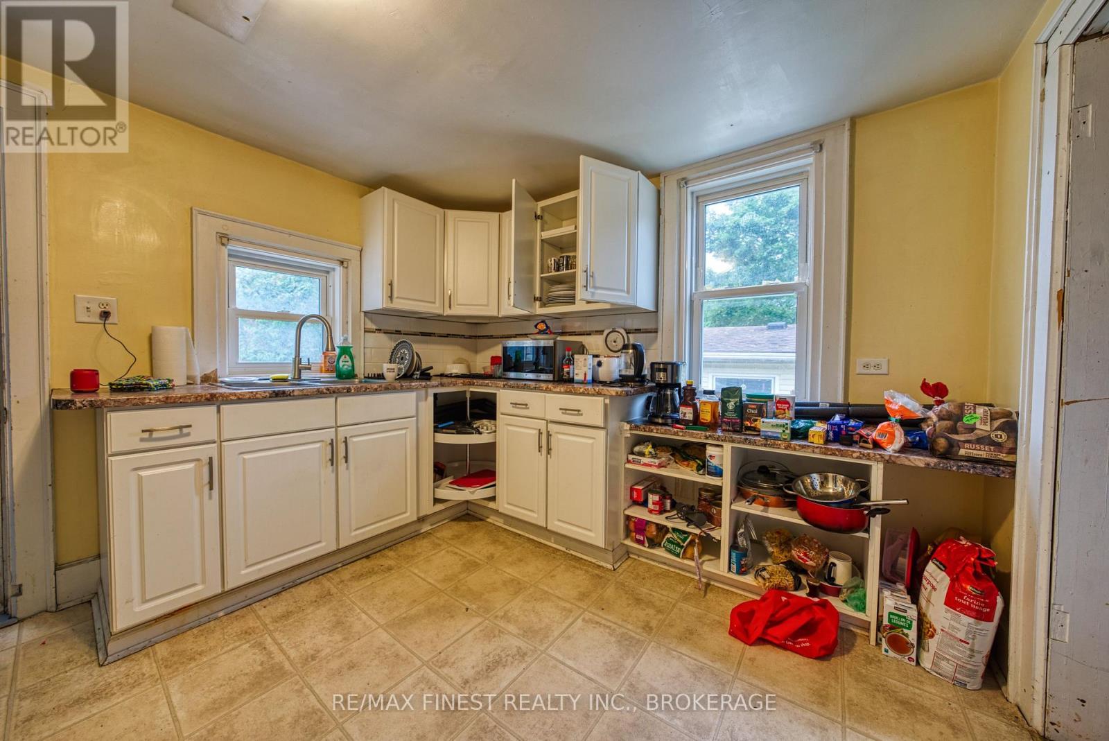 63 PEMBROKE STREET - 13