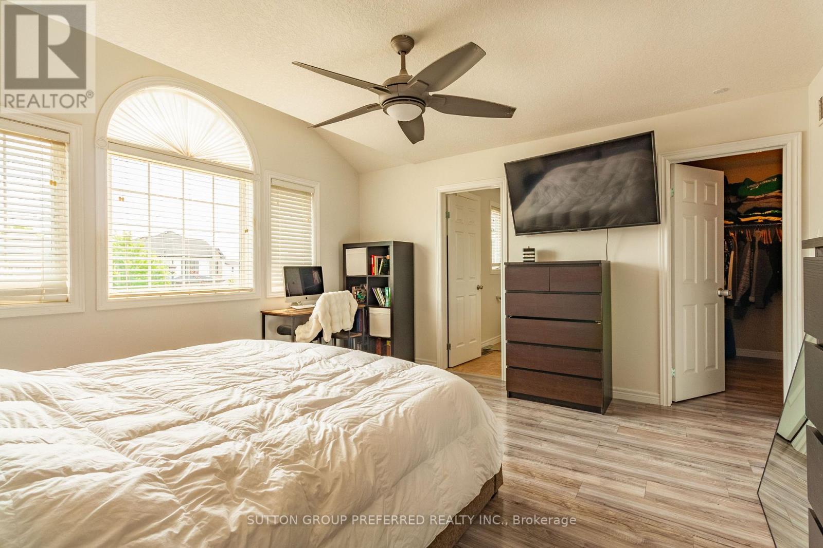 1190 SILVERFOX DRIVE - Image 17