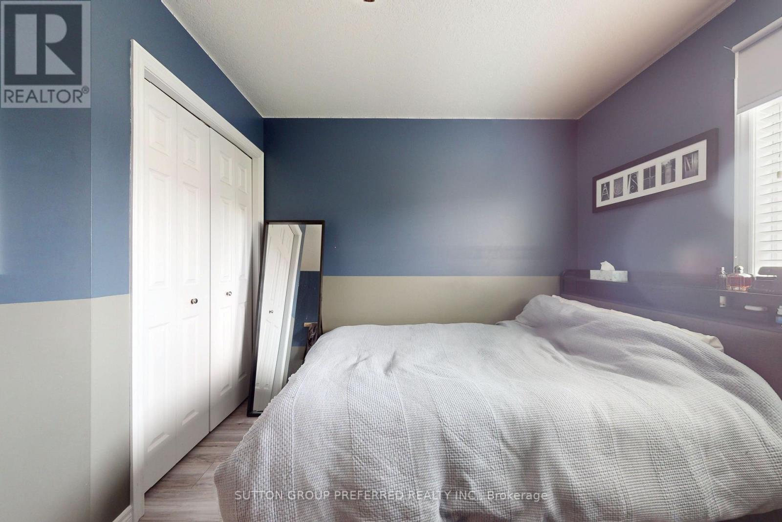 1190 SILVERFOX DRIVE - 27