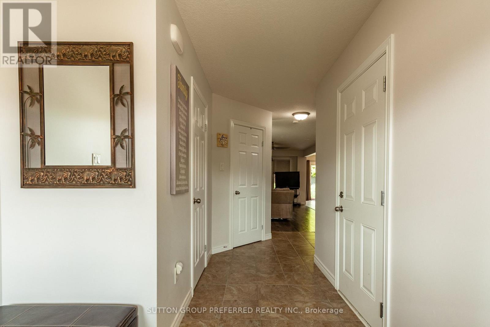 1190 SILVERFOX DRIVE - 3