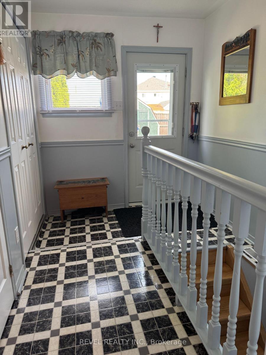 214 BIRCH STREET S - Image 25