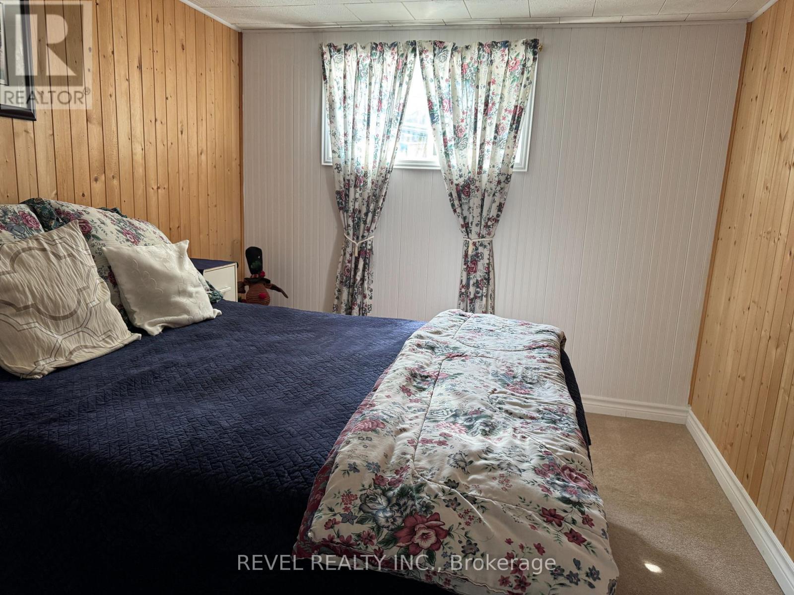 214 BIRCH STREET S - Image 34