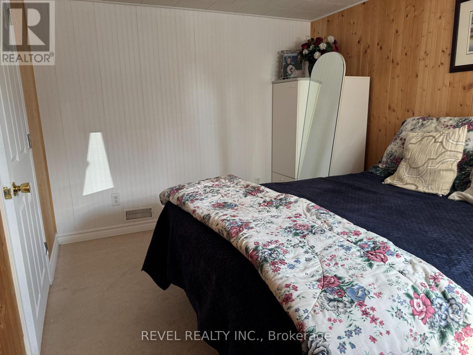 214 BIRCH STREET S - 35