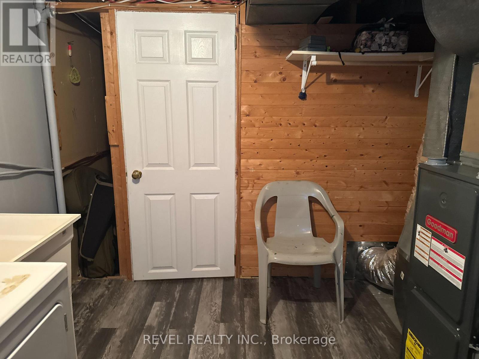 214 BIRCH STREET S - 43