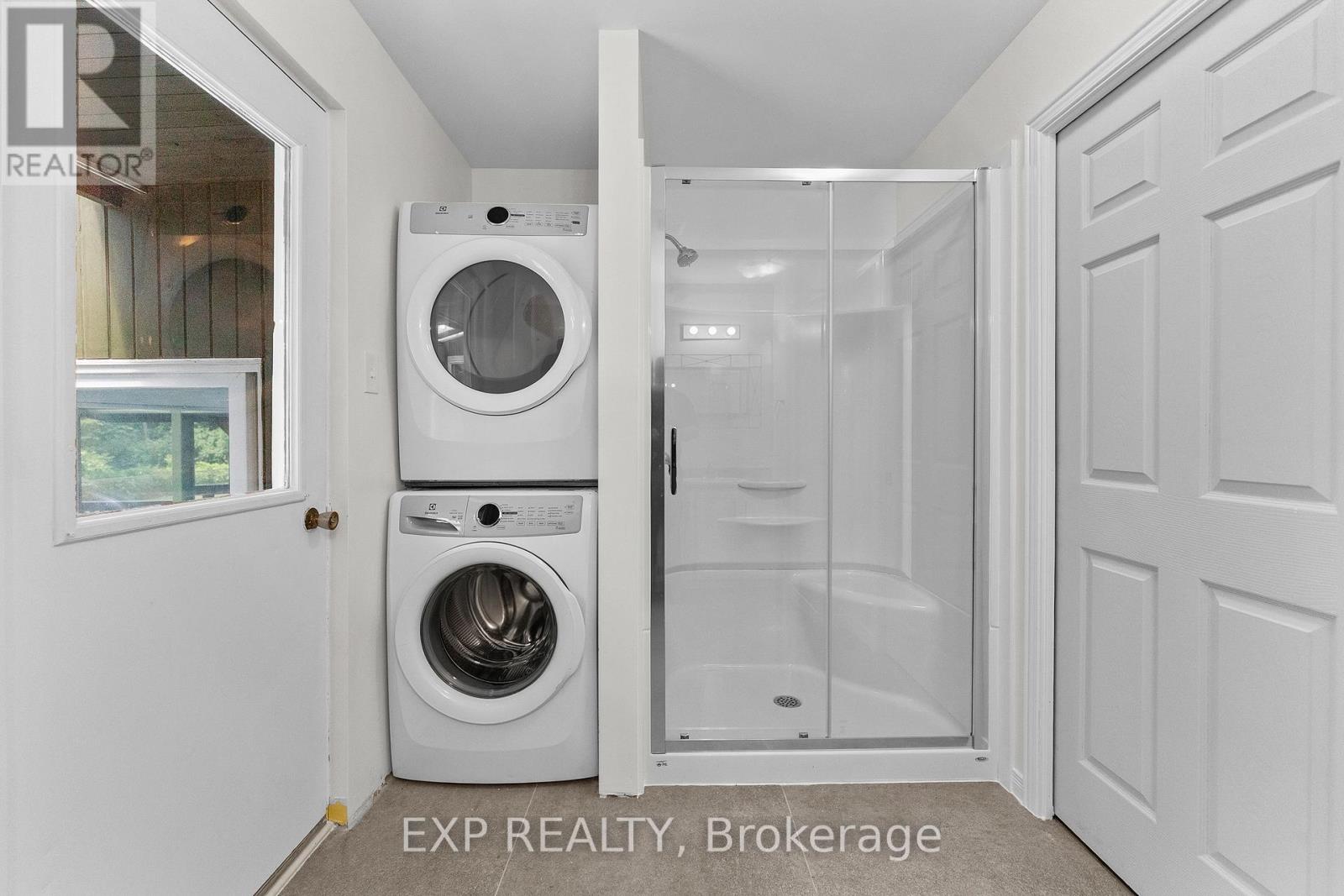 541 COLLINS ROAD - 36