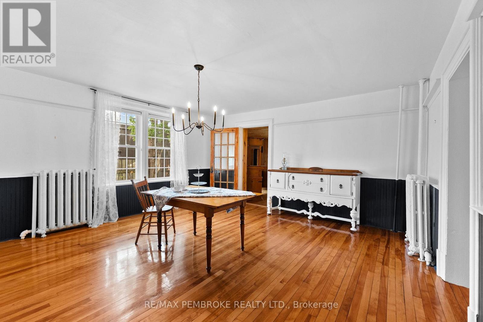 233 CATHERINE STREET - 12