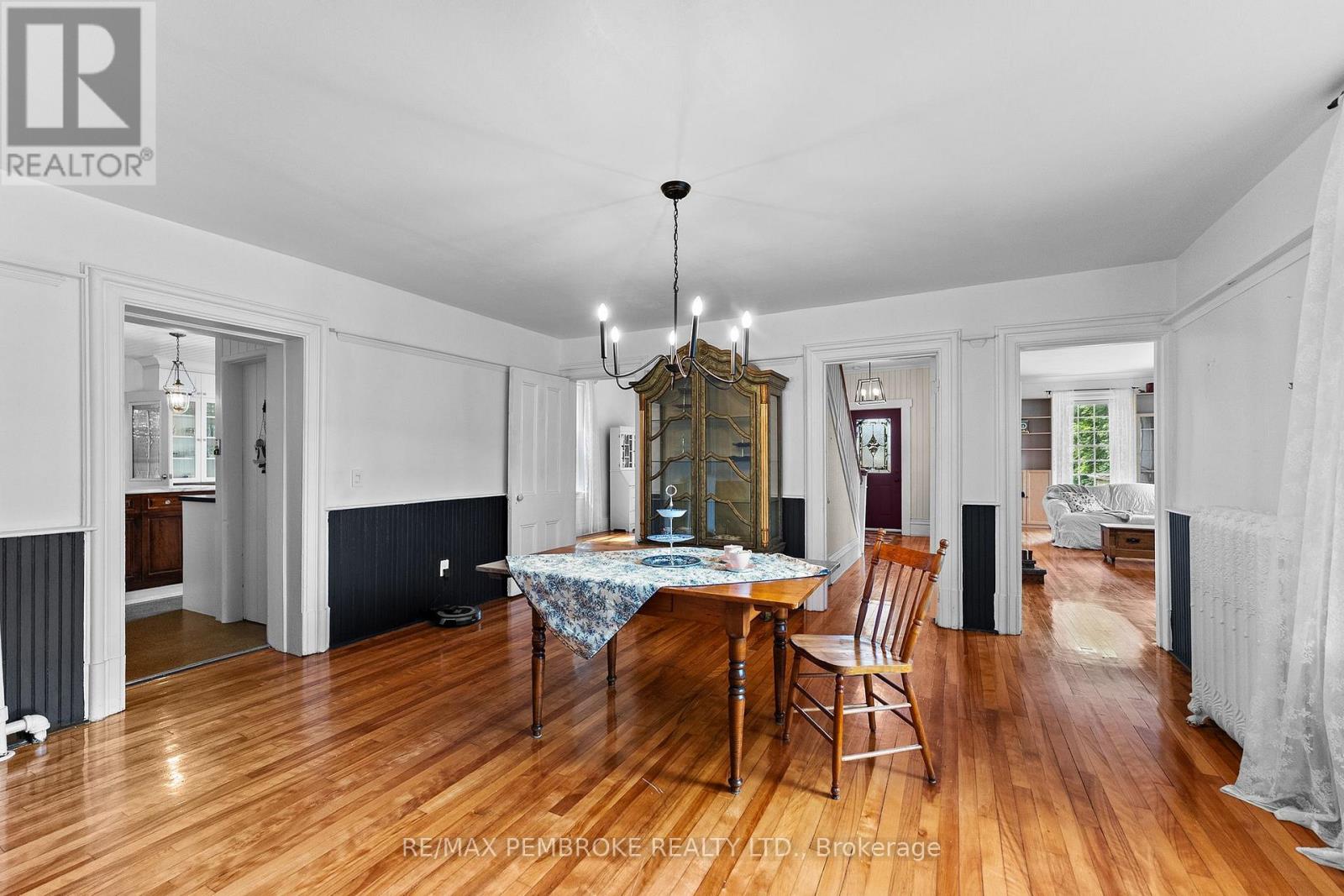 233 CATHERINE STREET - 14