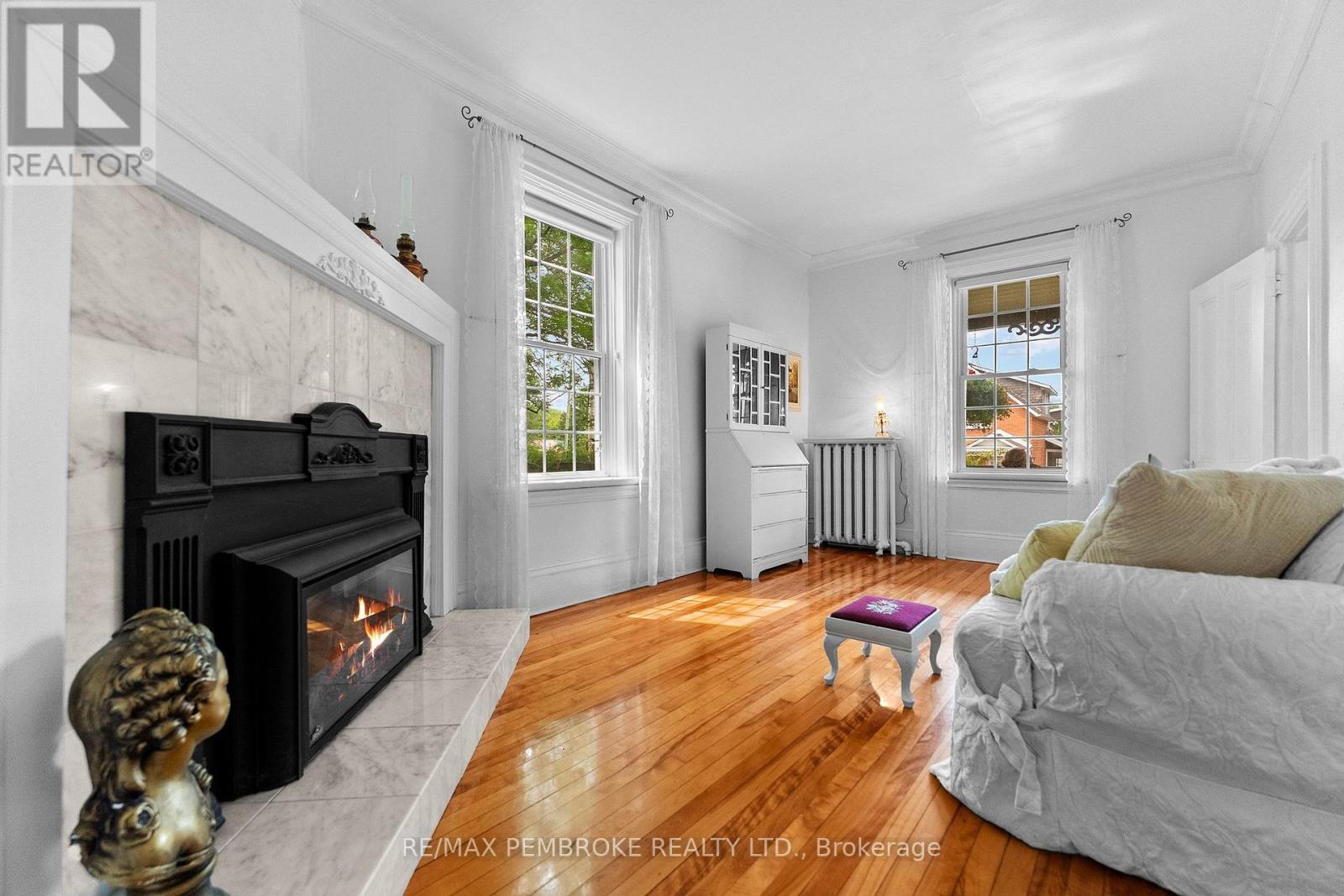 233 CATHERINE STREET - Image 15
