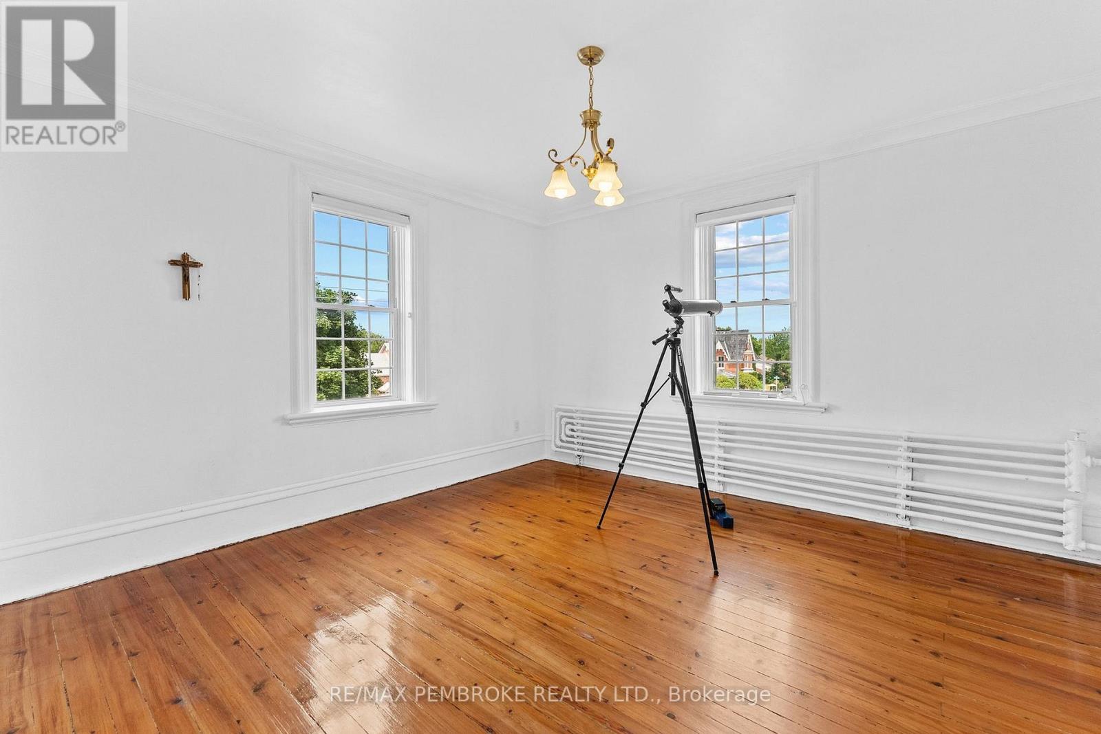 233 CATHERINE STREET - 34