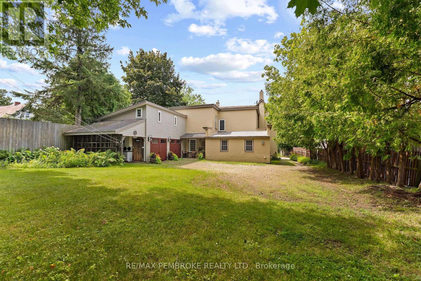 233 CATHERINE STREET - 4