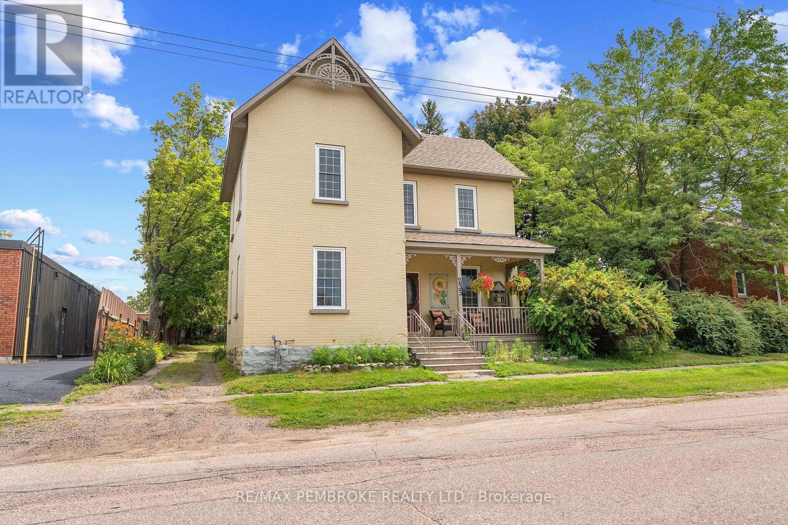 233 CATHERINE STREET - 40