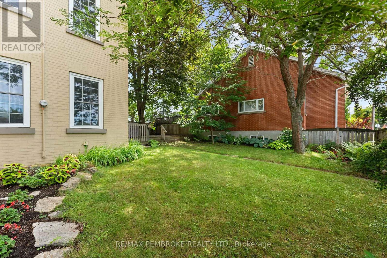 233 CATHERINE STREET - 46