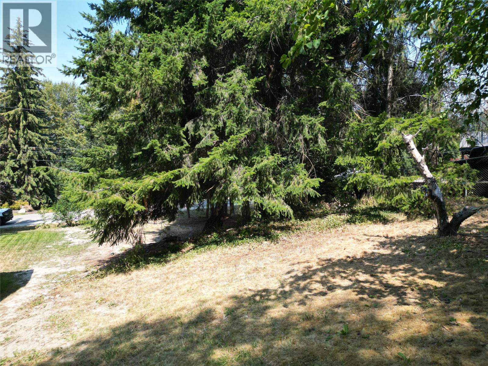 2110 1 Avenue Northeast, Salmon Arm