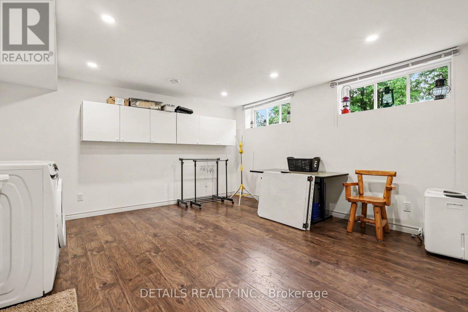 2 CLARENCE COURT - Image 23
