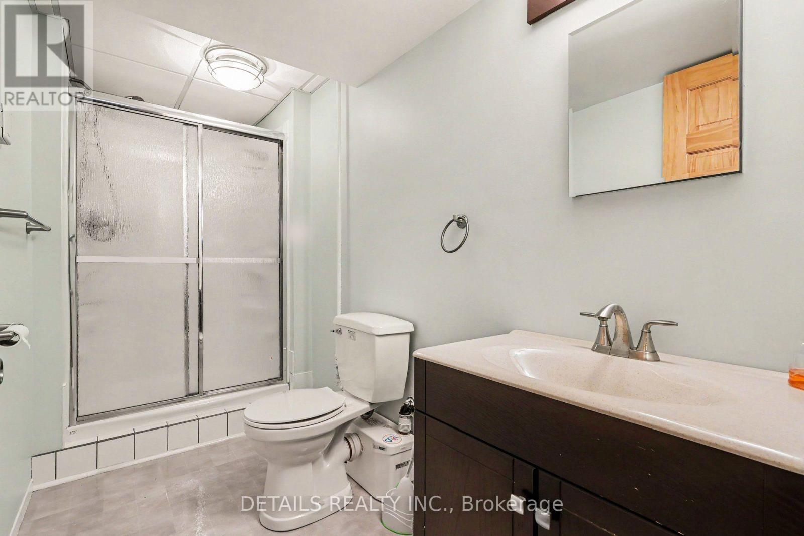 2 CLARENCE COURT - Image 24