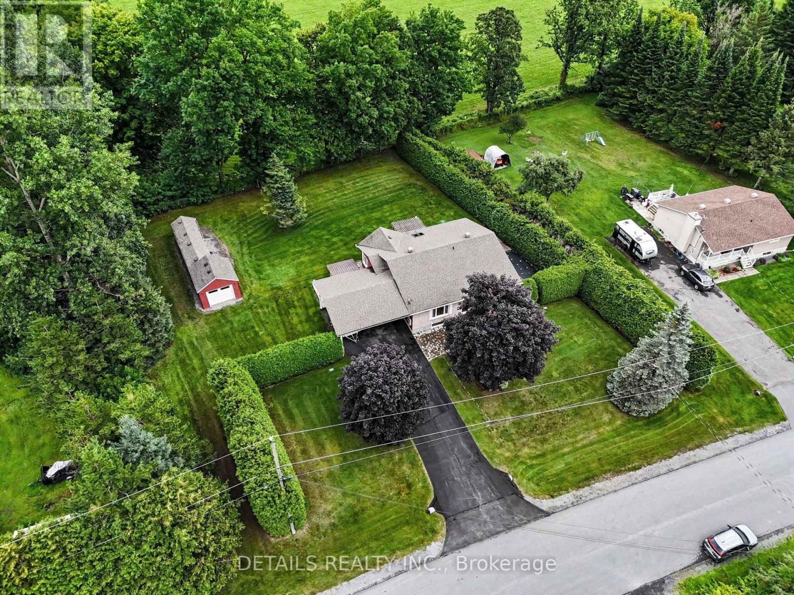 2 CLARENCE COURT - Image 30