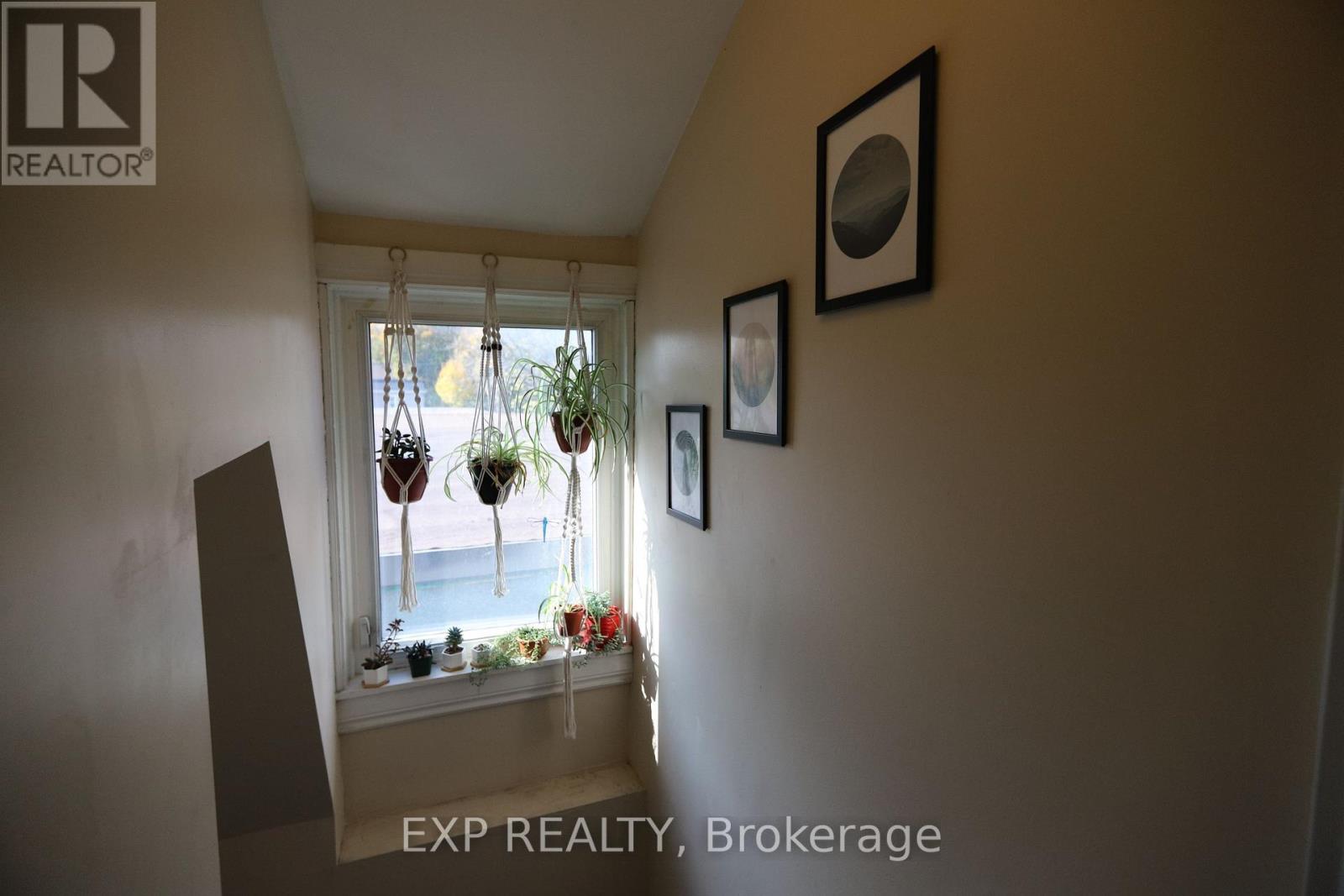 1 Bed, 1 Bath Multi-Family for Rent in Ottawa – 3 – 350 FIFTH AVENUE, Ottawa – MLS# X13625278 - Image 15