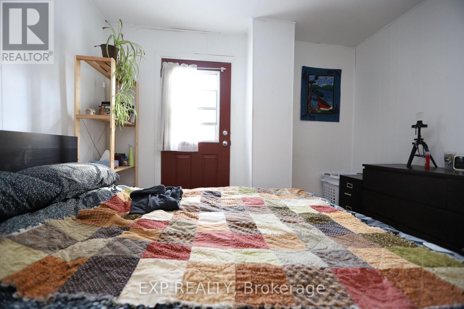 1 Bed, 1 Bath Multi-Family for Rent in Ottawa – 3 – 350 FIFTH AVENUE, Ottawa – MLS# X13625278 - Image 6