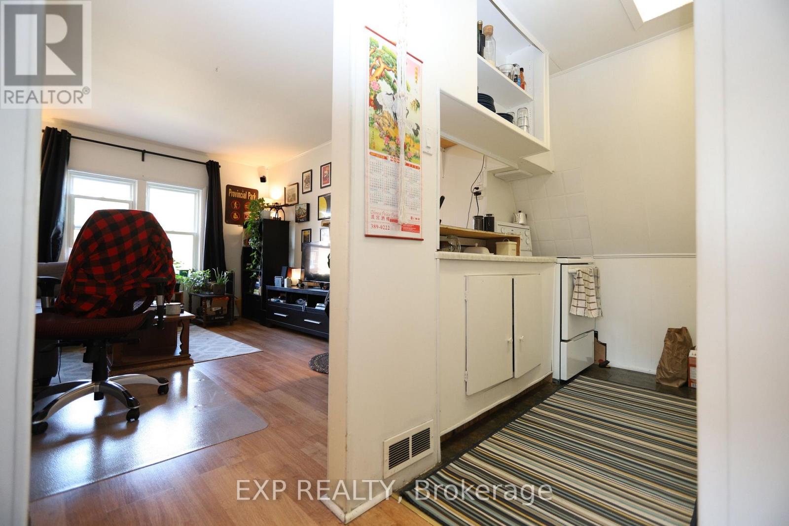 1 Bed, 1 Bath Multi-Family for Rent in Ottawa – 3 – 350 FIFTH AVENUE, Ottawa – MLS# X13625278 - Image 9